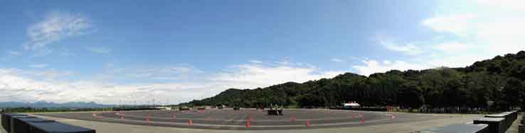 第4回全日本学生フォーミュラ大会 静岡県・エコパ・・久々の快晴・・となった